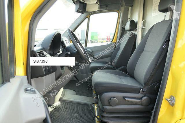 Furgoneta Volkswagen 4x2, Isoliert, Regale,...