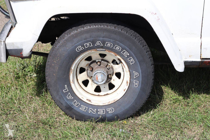 Furgoneta Jeep Chief