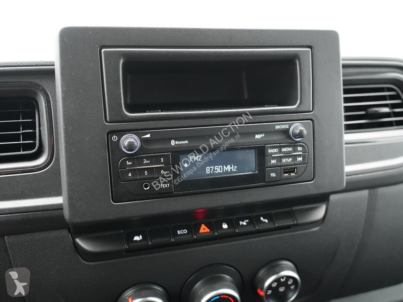Furgoneta Renault 135PK