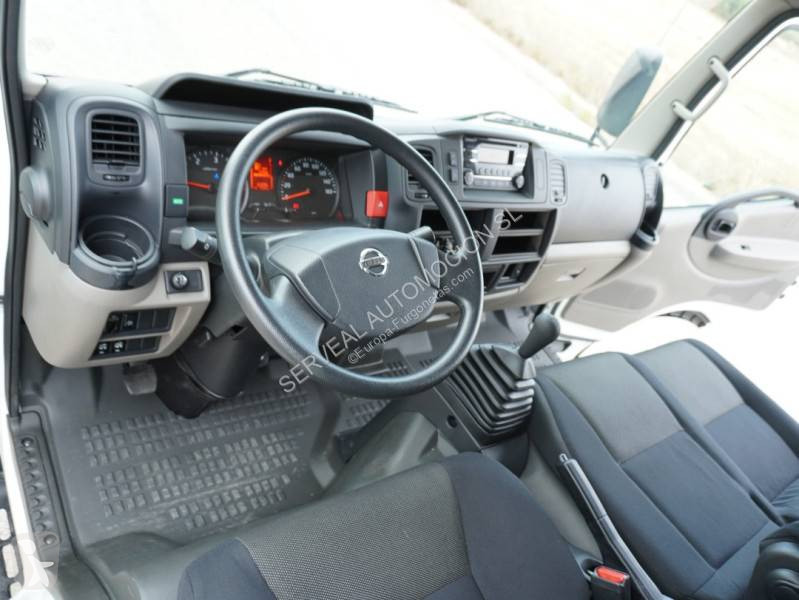 Nissan 35.13 Transporter