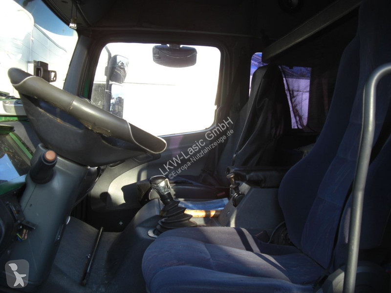 Bedrijfswagen Mercedes 823L