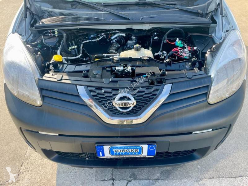 Furgoneta Nissan