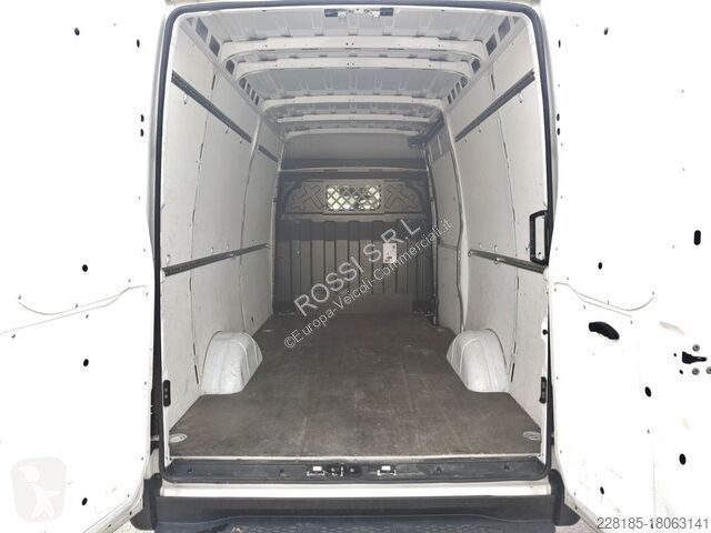 Furgoneta Iveco DAILY - 35S16