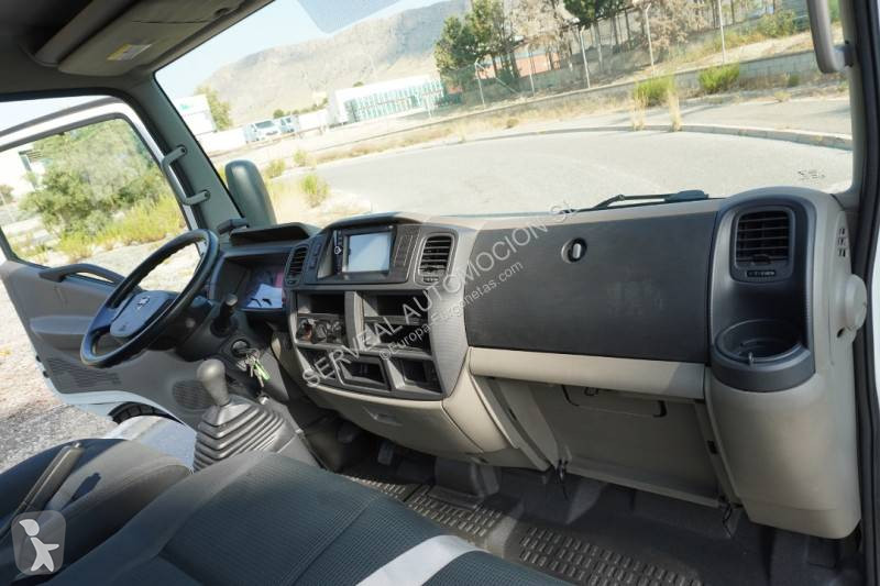 Furgoneta Nissan