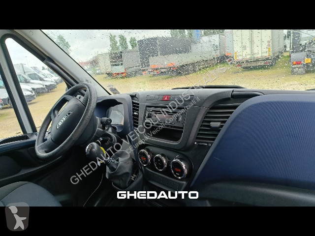 Veicolo commerciale Iveco IVECO DAILY 35S14