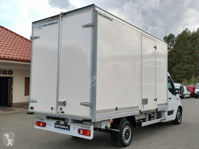 عربة نفعية Renault