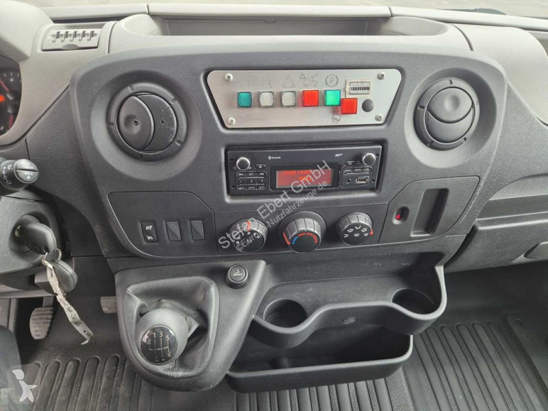 Varevogn Renault 2.3 dCi / France Elevateur...