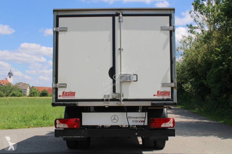 Véhicule utilitaire Mercedes