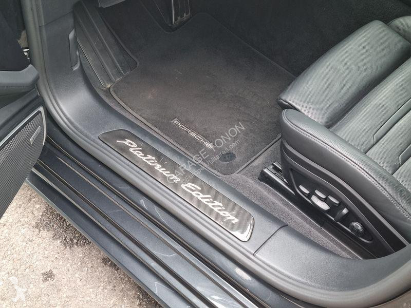 Véhicule utilitaire Porsche