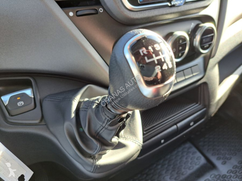 Autoutilitară Iveco 35S16 160CV 2L3 L3H2 12M3