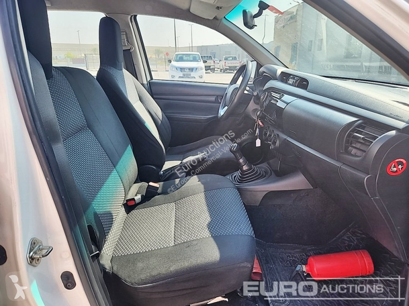 Véhicule utilitaire Toyota Hilux