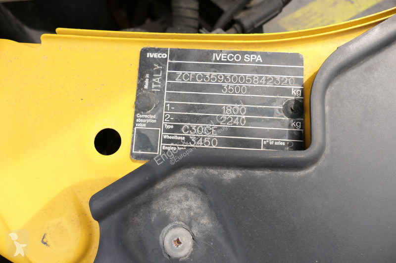Nyttofordon Iveco Daily 35 S C30CE A/P PZF...