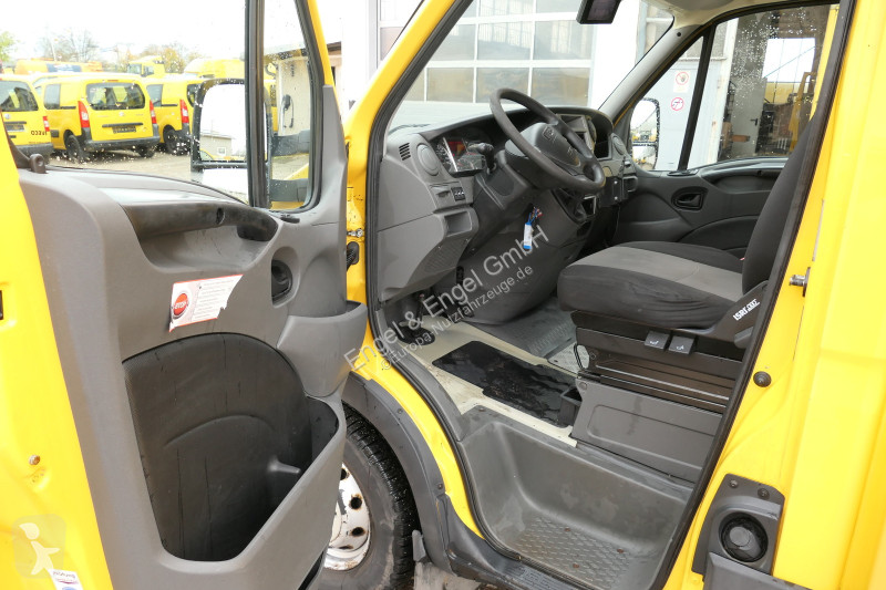 Autoutilitară Iveco Daily 35 S11 C30C AUTOMATIK...
