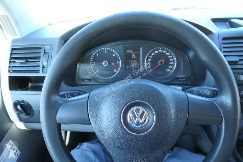 Véhicule utilitaire Volkswagen T5 Transporter...