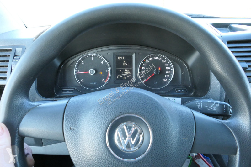Véhicule utilitaire Volkswagen T5 Transporter...