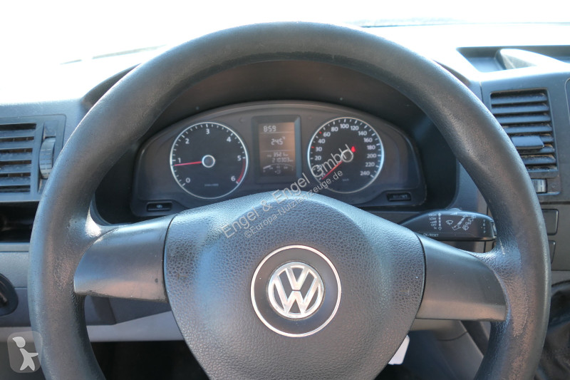 Véhicule utilitaire Volkswagen T5 Transporter...