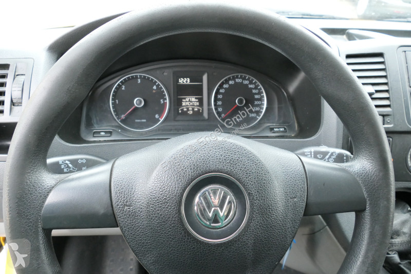 Veículo utilitário Volkswagen T5 Transporter...