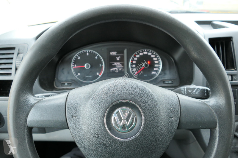 Véhicule utilitaire Volkswagen T5 Transporter...