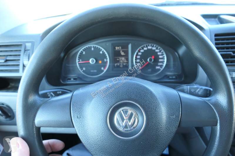 Véhicule utilitaire Volkswagen T5 Transporter...