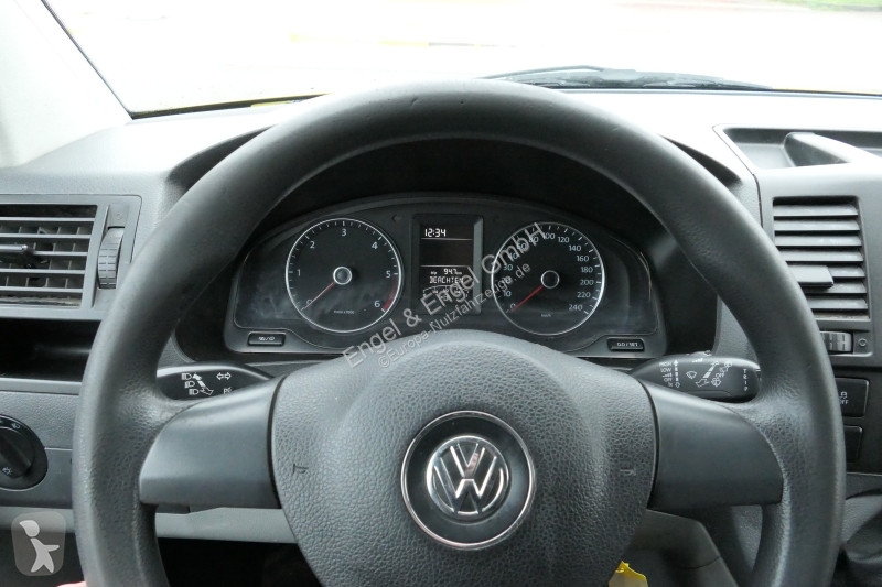 Véhicule utilitaire Volkswagen T5 Transporter...