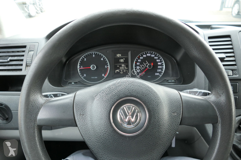 Véhicule utilitaire Volkswagen T5 Transporter...