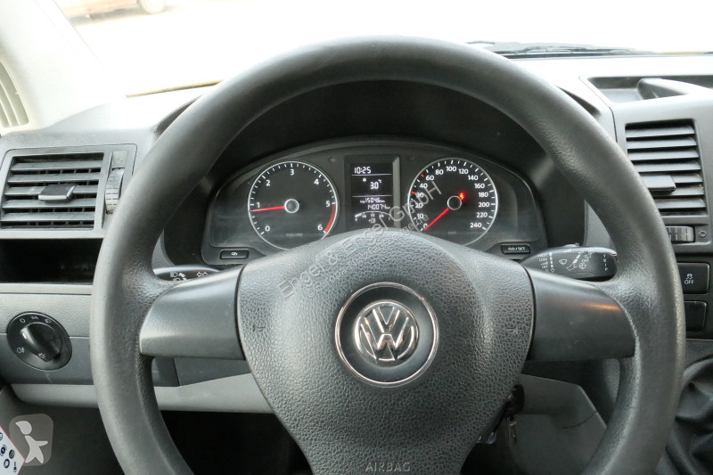 Autoutilitară Volkswagen T5 Transporter 2.0 TDI...