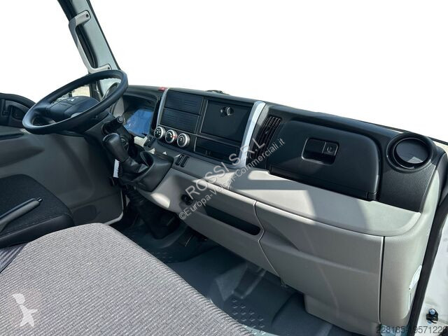 Véhicule utilitaire Mercedes 3S15/25 TF1 MY22...