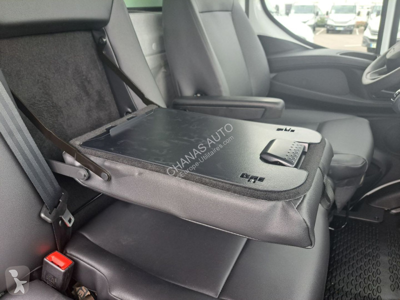 Autoutilitară Iveco 35C18 180CV 3L MIXTE HAYON...