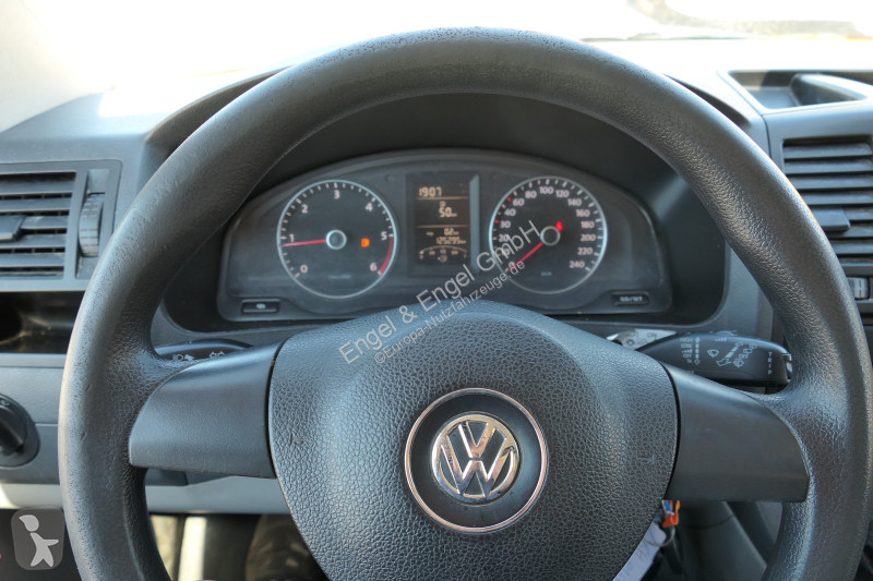 Véhicule utilitaire Volkswagen T5 Transporter...