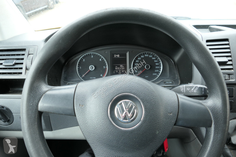 Véhicule utilitaire Volkswagen T5 Transporter...