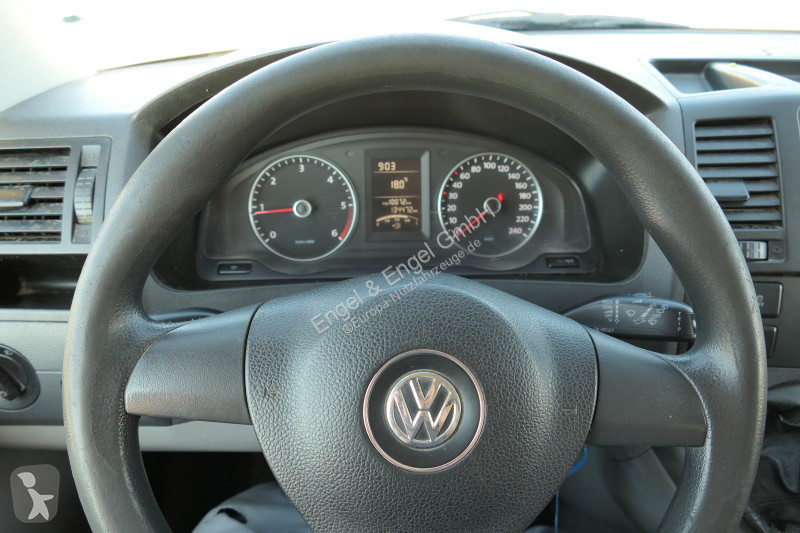 Véhicule utilitaire Volkswagen T5 Transporter...