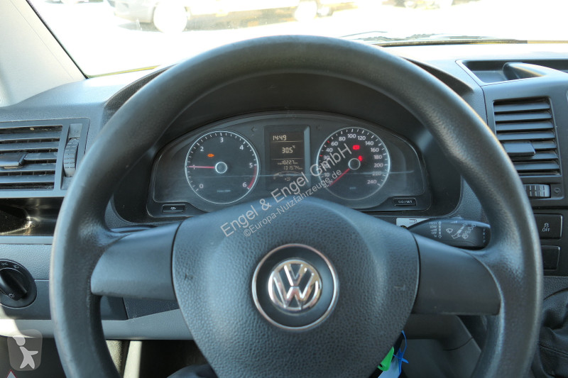 Коммерческий автомобиль Volkswagen T5...
