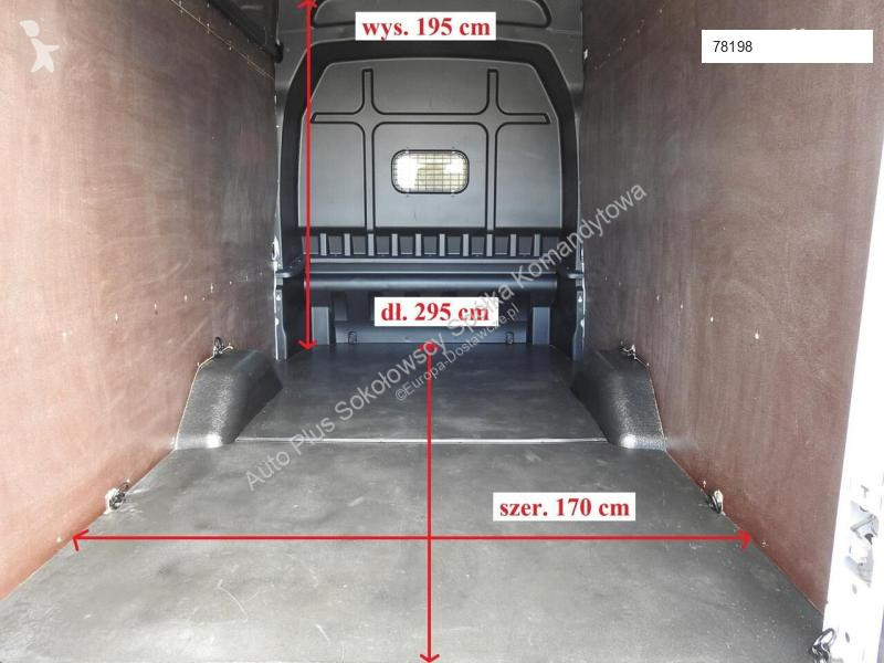 Véhicule utilitaire Ford TRANSIT FURGON...