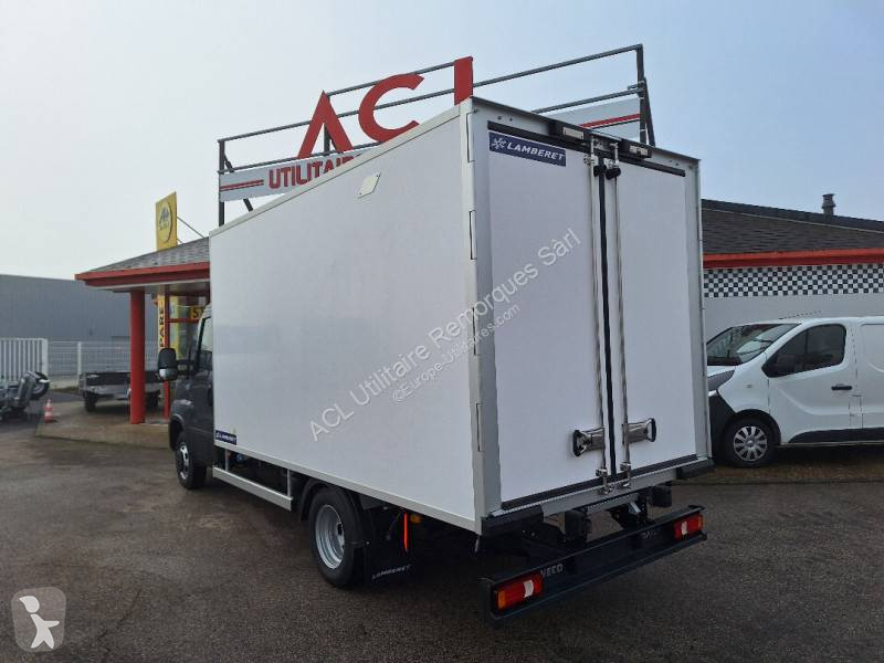 Furgoneta Iveco