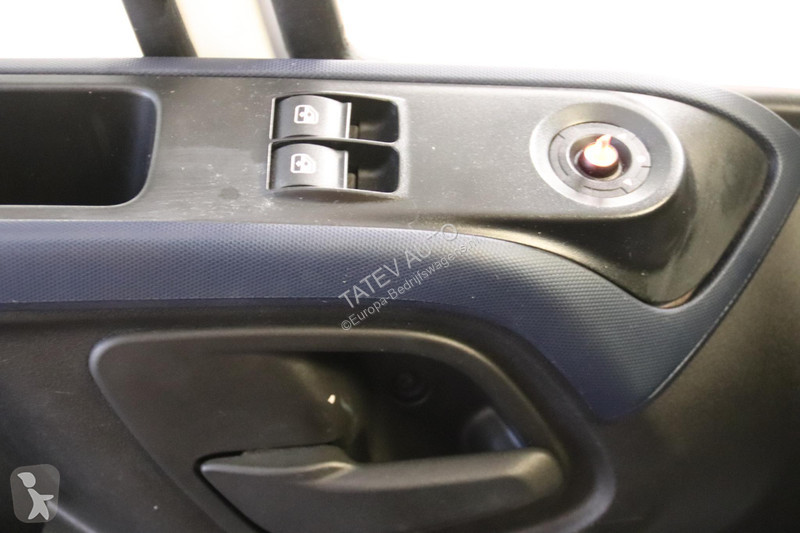 Autoutilitară Iveco 35S14V 2.3 L2H2 MET 3500 KG...