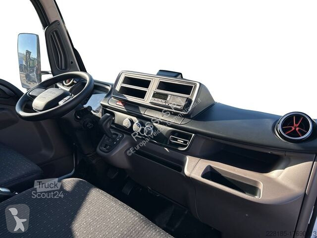 Veicolo commerciale Mercedes 4S15e/25 Cab...