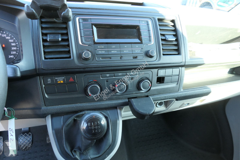 Veicolo commerciale Volkswagen T6 Transporter...