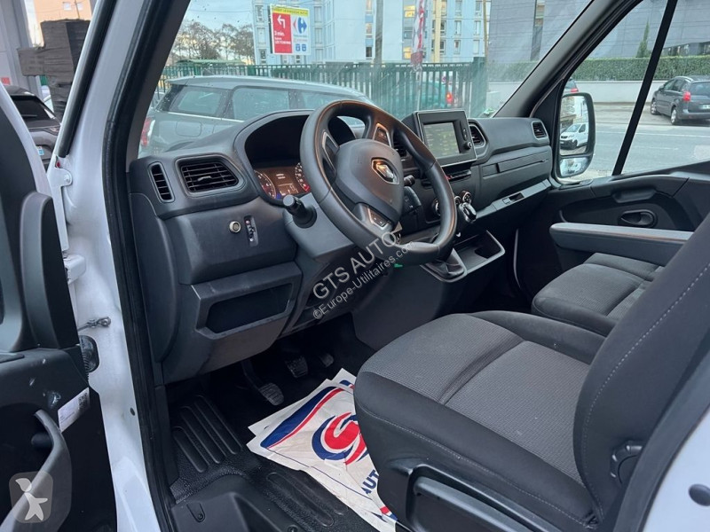 Autoutilitară Renault MASTER III FG F3300 L2H2...