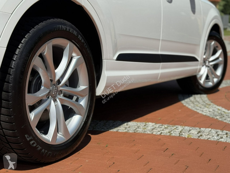 Véhicule utilitaire Audi Q7