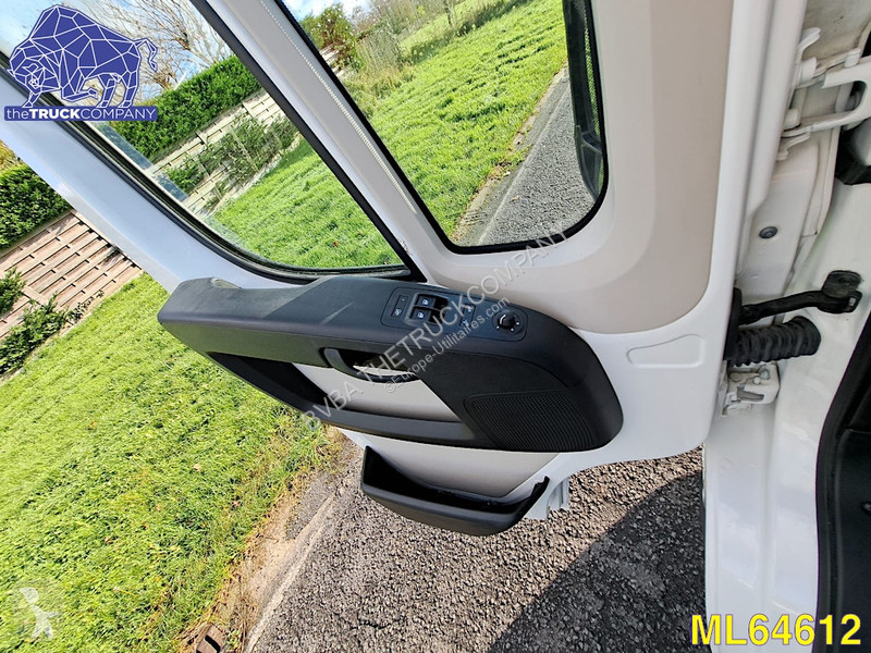 Véhicule utilitaire Peugeot 2.0 Euro 6