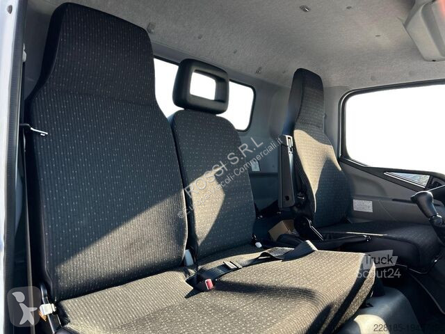 Véhicule utilitaire Mercedes 3C13/25 TF1 MY22...