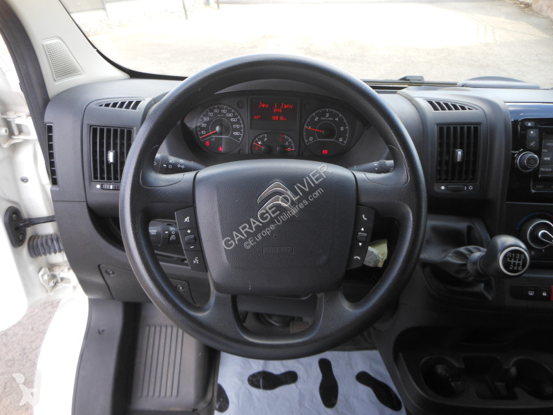 Véhicule utilitaire Citroën 30 L1H1 2.0 Bluehdi...