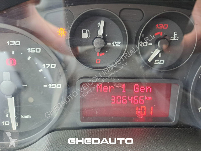 Veicolo commerciale Iveco Daily V 35.14 CNG E6...