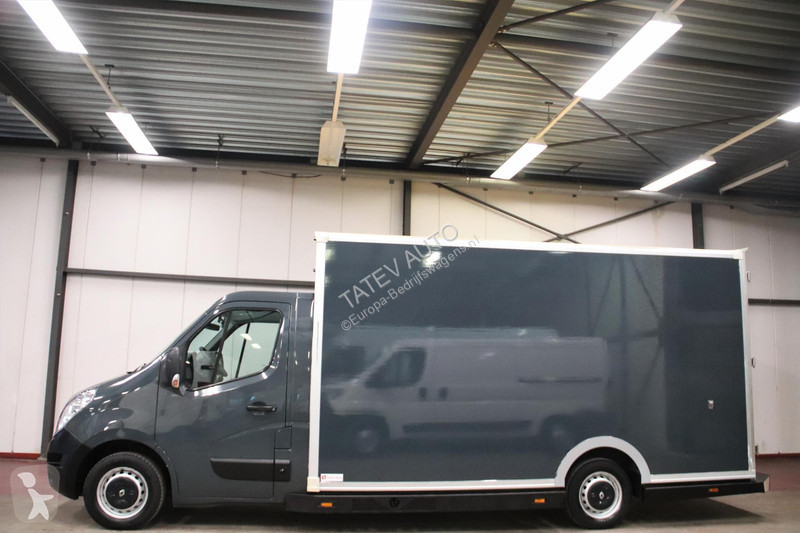 Véhicule utilitaire Renault FINANCIAL LEASE €...