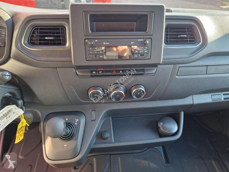 Furgoneta Renault L3H2 150 DOUBLE CABINE