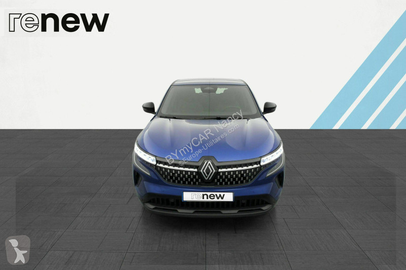 Veicolo commerciale Renault Austral mild hybrid...