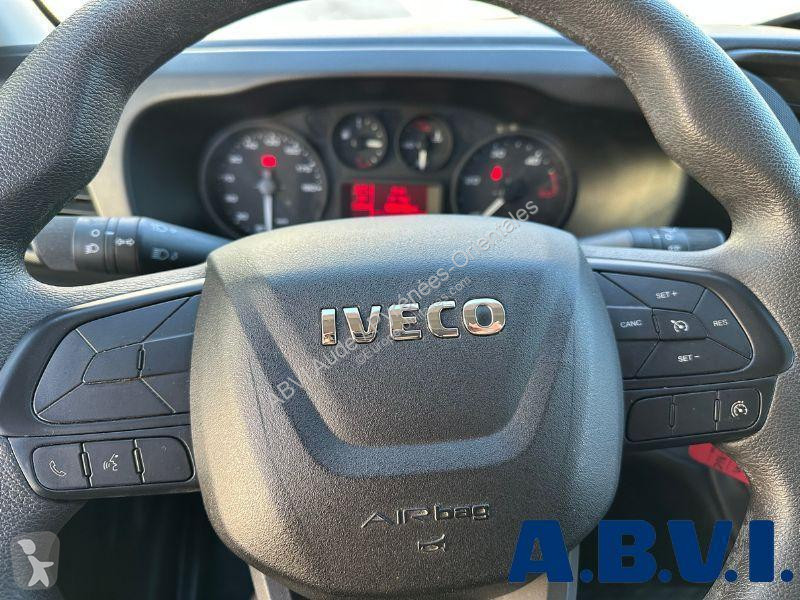 Autoutilitară Iveco CAISSE HAYON 35C16H  3.0L...