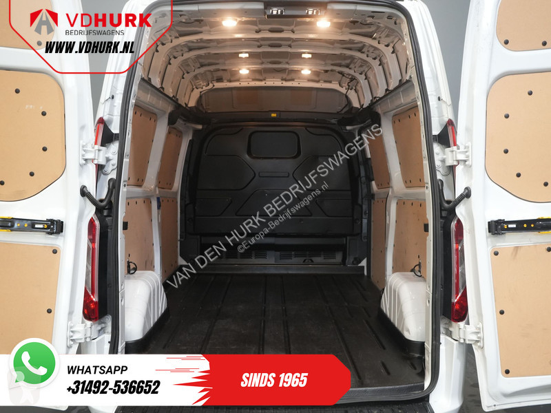 Užitkové vozidlo Ford 2.0 TDCI 130 pk L2H2...