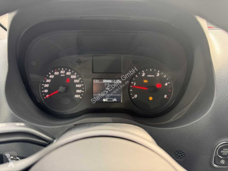 Véhicule utilitaire Mercedes 517 CDI 4325...