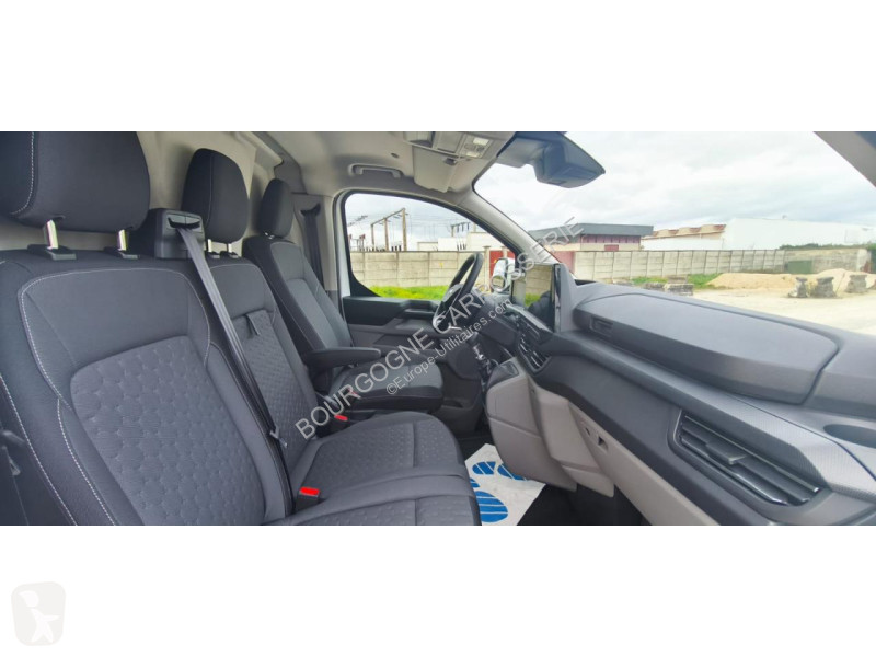 Véhicule utilitaire Ford TRANSIT CUSTOM 2.0...